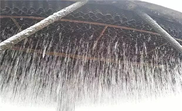 海綿鐵濾料除氧劑生產(chǎn)廠家循環(huán)冷卻水系統(tǒng)及其水處理概況