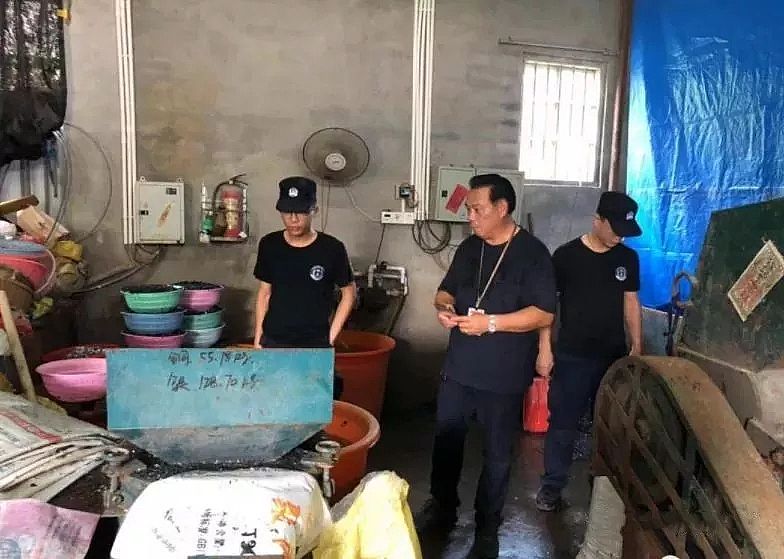 精制海綿鐵濾料除氧劑廠家化工廠污染環境,老板員工被公安機關一鍋端走,最高獲刑7年!