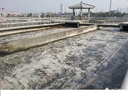 新式陽離子聚丙烯酰胺CPAM生產廠家污水廠活性污泥的秋季工藝調整